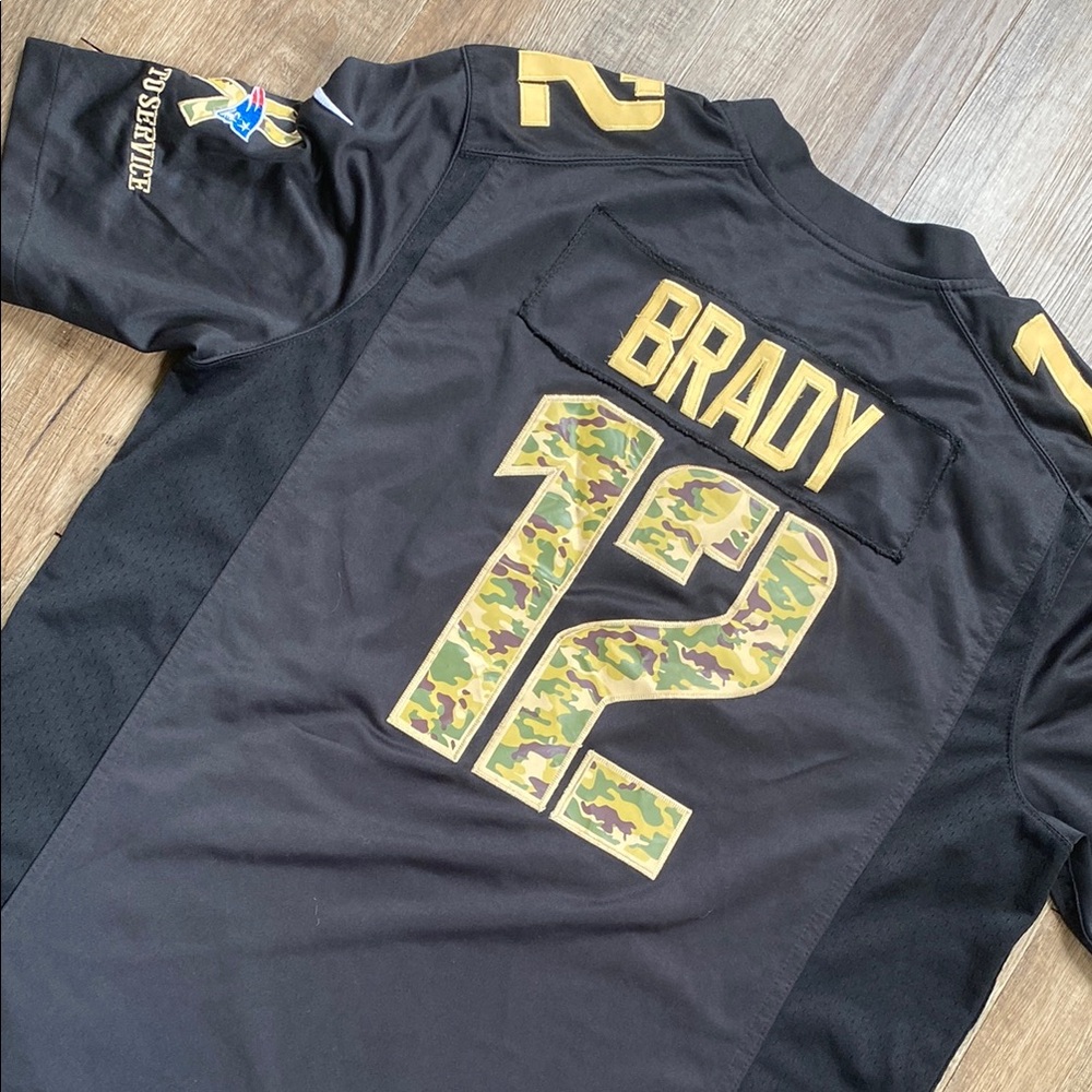Tom Brady Salute to Service Jersey